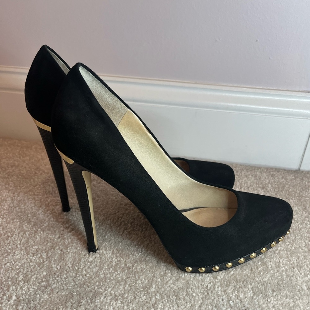 Black suede pumps 9.5 high heels